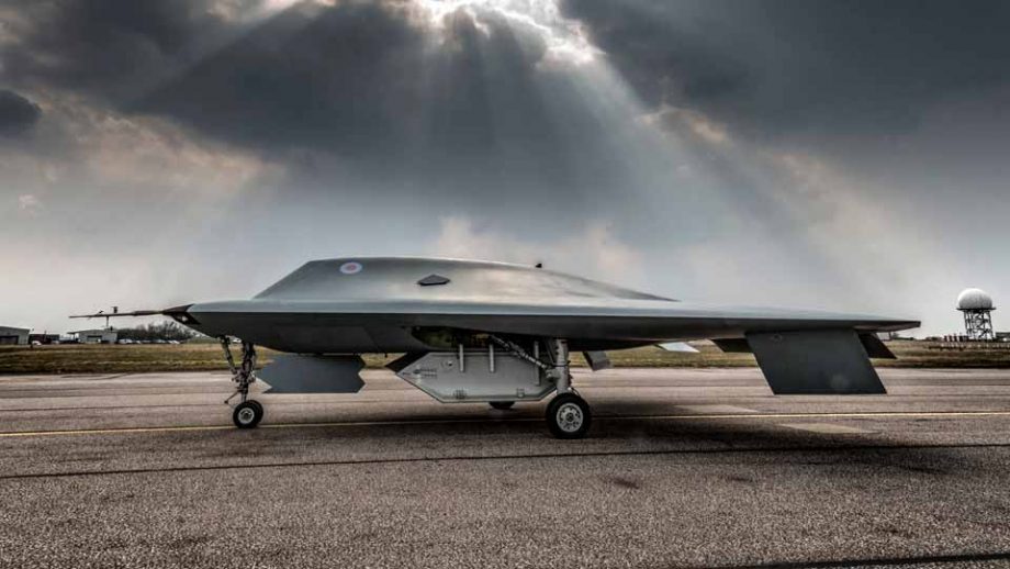 Taranis rodant a BAE Systems a Warton, Lancashire [Imatge: Ray Troll, BAE Systems]
